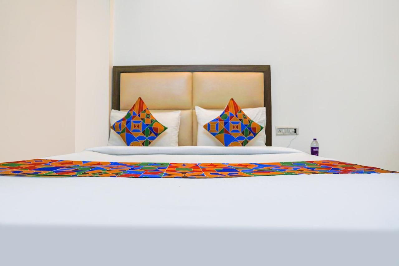 Fabhotel Jpm The Grand Bella - Nr Nehru Place Market New Delhi Extérieur photo